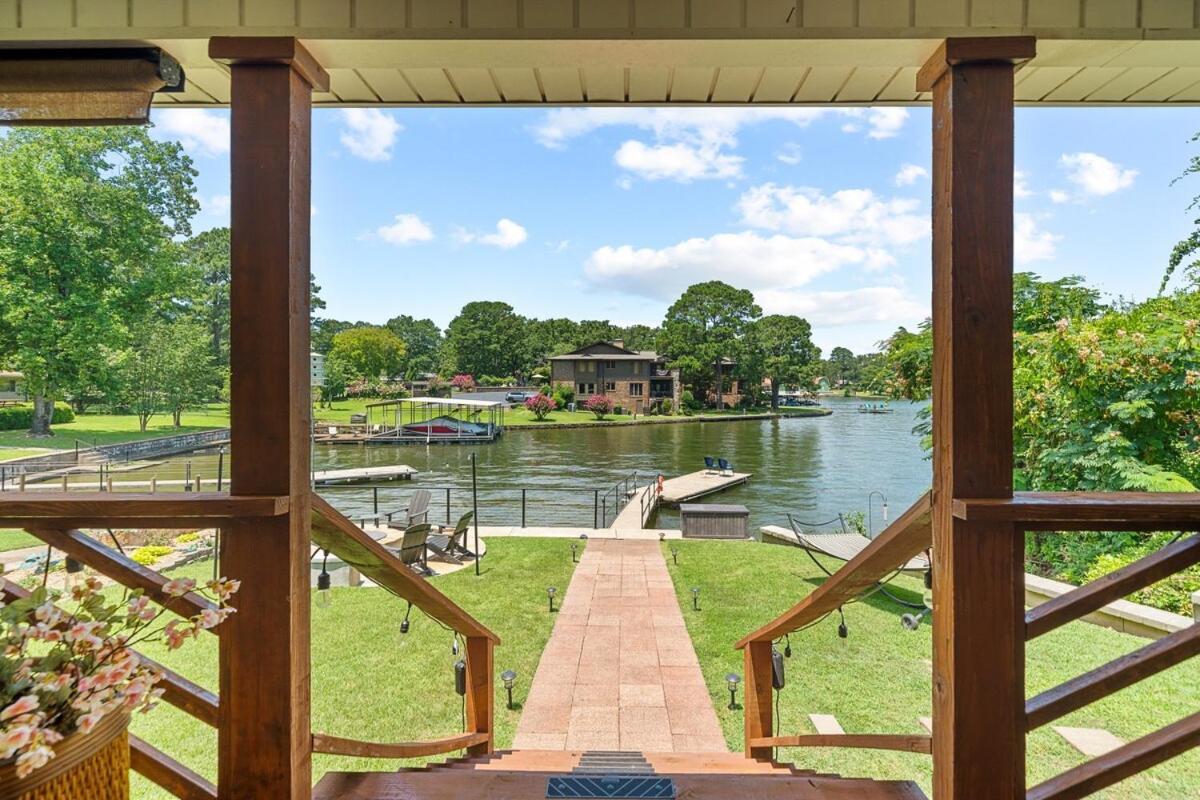 Steps To The Lake, Game Room & More! Sleeps 9 Lake Hamilton Exterior photo